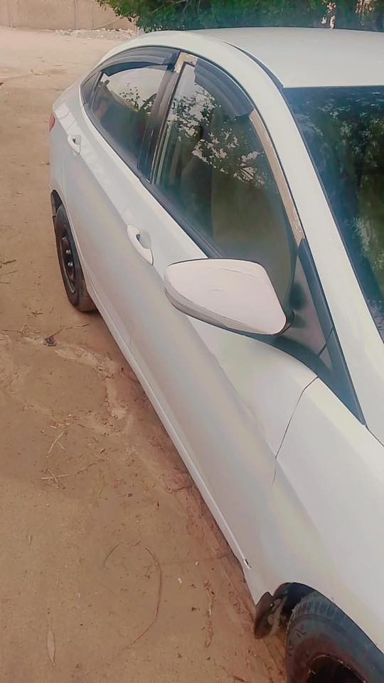 سلام عليكم سيارة أكسنت مضلع مديل 2012 گير ومكينه مكفولات
حداديه 100/100 مكينه1600

رقم نگليزي سيارة بسمي مشروع وطني  ***********سعر 80وبي مجال العنوان نجف
