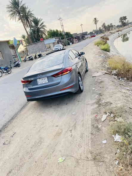 سلام عليكم النتره 2018 خليجي فول 1 .1 
أشاير مري 
بصمه 
فتحه
لد
فتحه
ويل كب 
مكينه 2000 دوش بيها فقط قطعتين صبغ بدون حادث ولا تبديل اريد مراوس بتكسي النتره 2019 2018 2017 

***********
