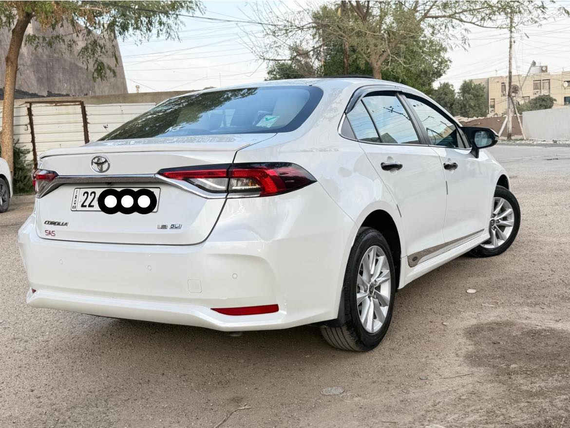 السلام عليكم
للبيع كورلا ساز ٢٠٢٣بانزين 

رقم اربيل تحويل ثاني يوم 

فتحه 
بصمه ابواب بصمه تشغيل 
حساس امامي خلفي 
ويل كروم 
لايت زنون 
شاشه كبيره 
ماشيه ٢٤الف كيلو 
٣انضمه قياده 

ملاحضه كفاله عامه 

مكاني بغداد حي الاعلام 
***********
***********
