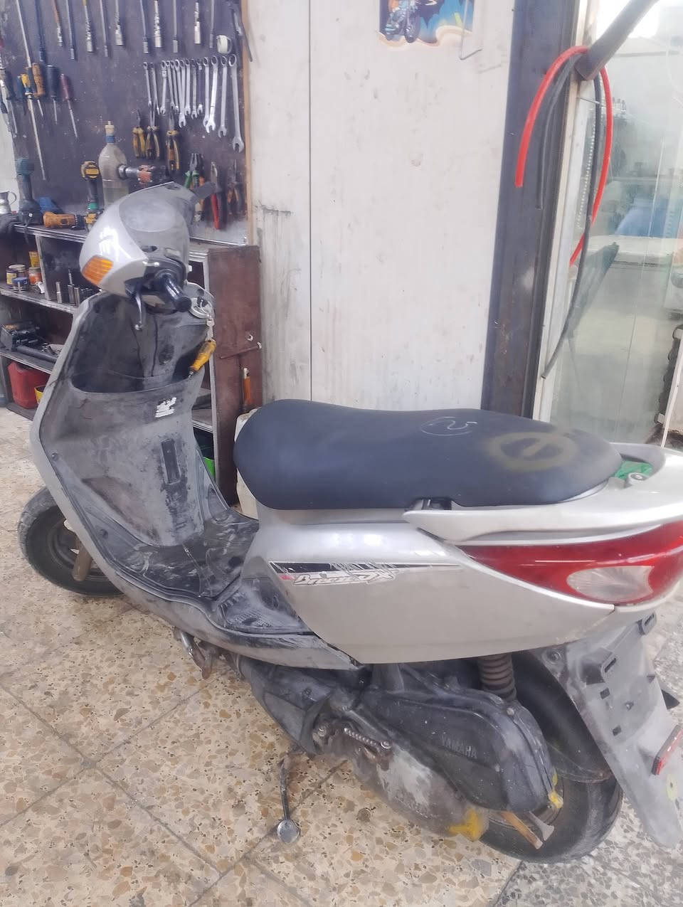 دراجه بريز للبيع لدراجه رنبه مصالها شهرين من نزلت سعره 550 وبيها مجال قليل مكاني بغداد الاعضميه واتساب ***********
