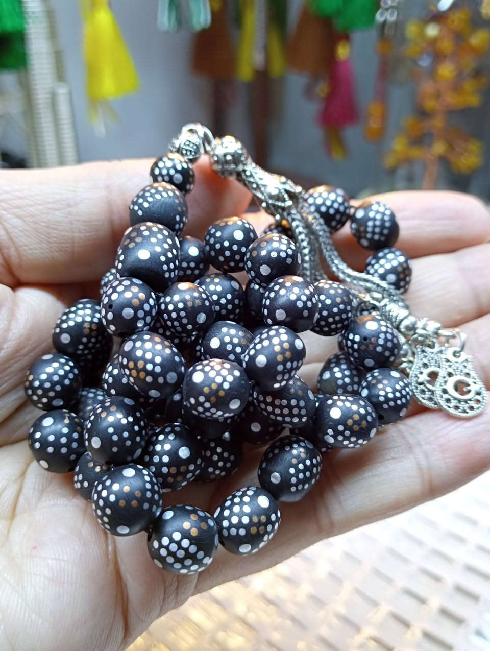 السلام عليكم
مسباح من حجر تبريزي الاصلي دك انتيمون ونحاس قطعه جمال ودلال كركوشه انتيمون 
الوزن 47 غم القياس 10/13 العدد 55 خرزه 
السعر 20 الف شامل أجور التوصيل


**إذا كنت صاحب هذا الإعلان وتريد حذفه لأي سبب، رجاءا أرسل رسالة إلى الدعم الفني**