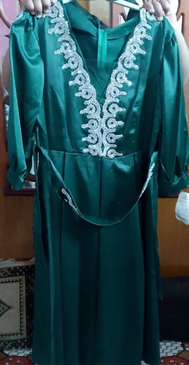 السلام عليكم بنات فساتين للبيع قطع أخيرة شي أن موجود توصيل جميع محافظات العراق


**إذا كنت صاحب هذا الإعلان وتريد حذفه لأي سبب، رجاءا أرسل رسالة إلى الدعم الفني**