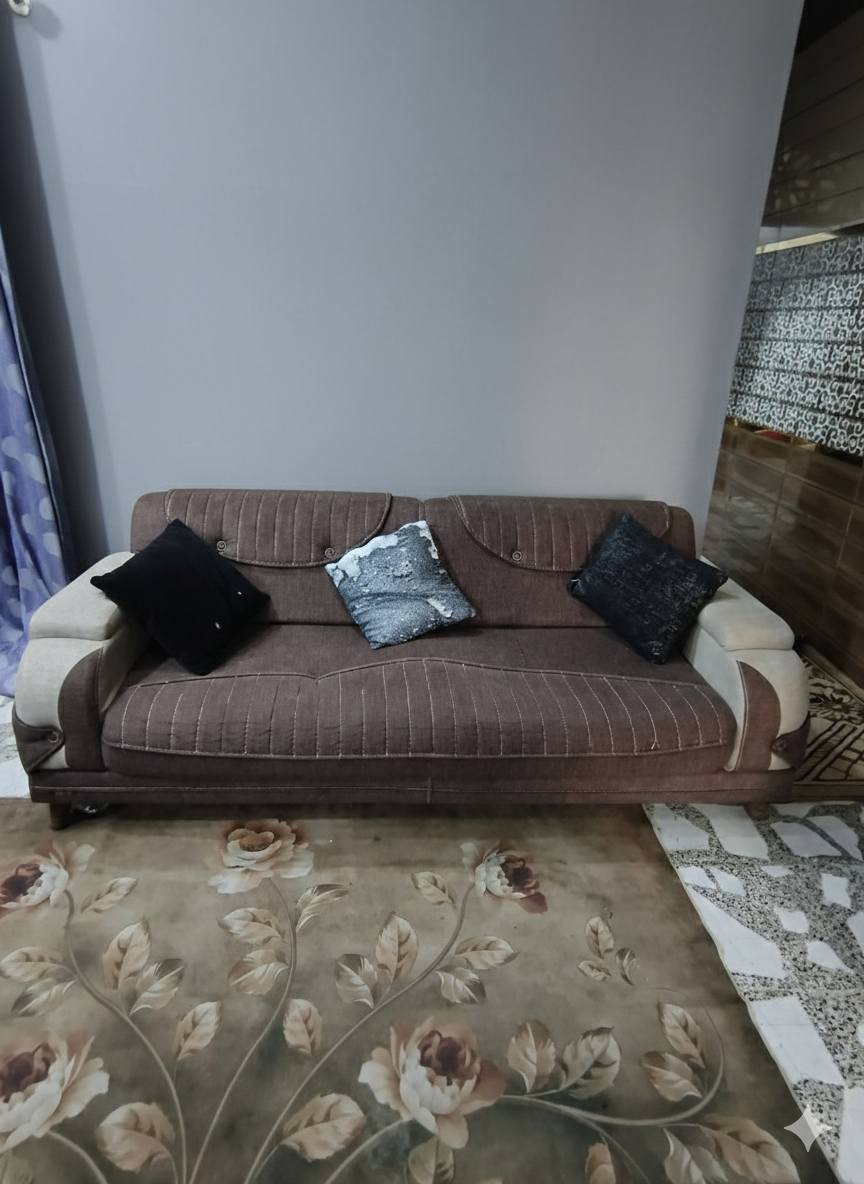 طباخ يونير مصري +غساله توشيبا كامله +تخم 6 مقاعد تكمه مينشال+ثلاجه كونكرد
#مكانهن حي الجهاد اكو توصيل  ***********
