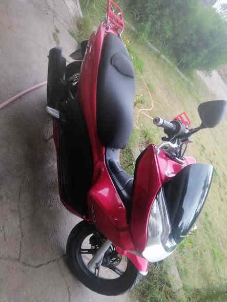 السلام عليكم ماطور للبيع
بي سي اكس جيل اول 
لايت زنون عالي ناصي 
باتري جديد امري قاعدت موبايل
منفيس بيه تاير خلفي جديد 
شلعه فول معدل سرعه متعه بيها
الدراجه حلوه وكاعده احلا من الصور
السعر 1400 مليون واربعميه وبيها مجال للشرايه
المكان صلاح الدين الاسحاقي شارع عام
للاستفسار اكثر ***********
