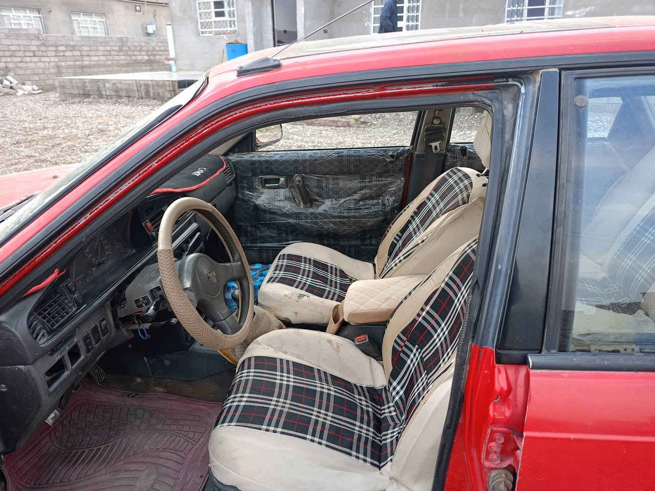 السلام عليكم
مازدا للبيع 
كير ومحرك شرط 
سنوية خضرة 
صاحبة الشرعي بالشركاط 
السعر 25 
مكاني المسحك 
***********
