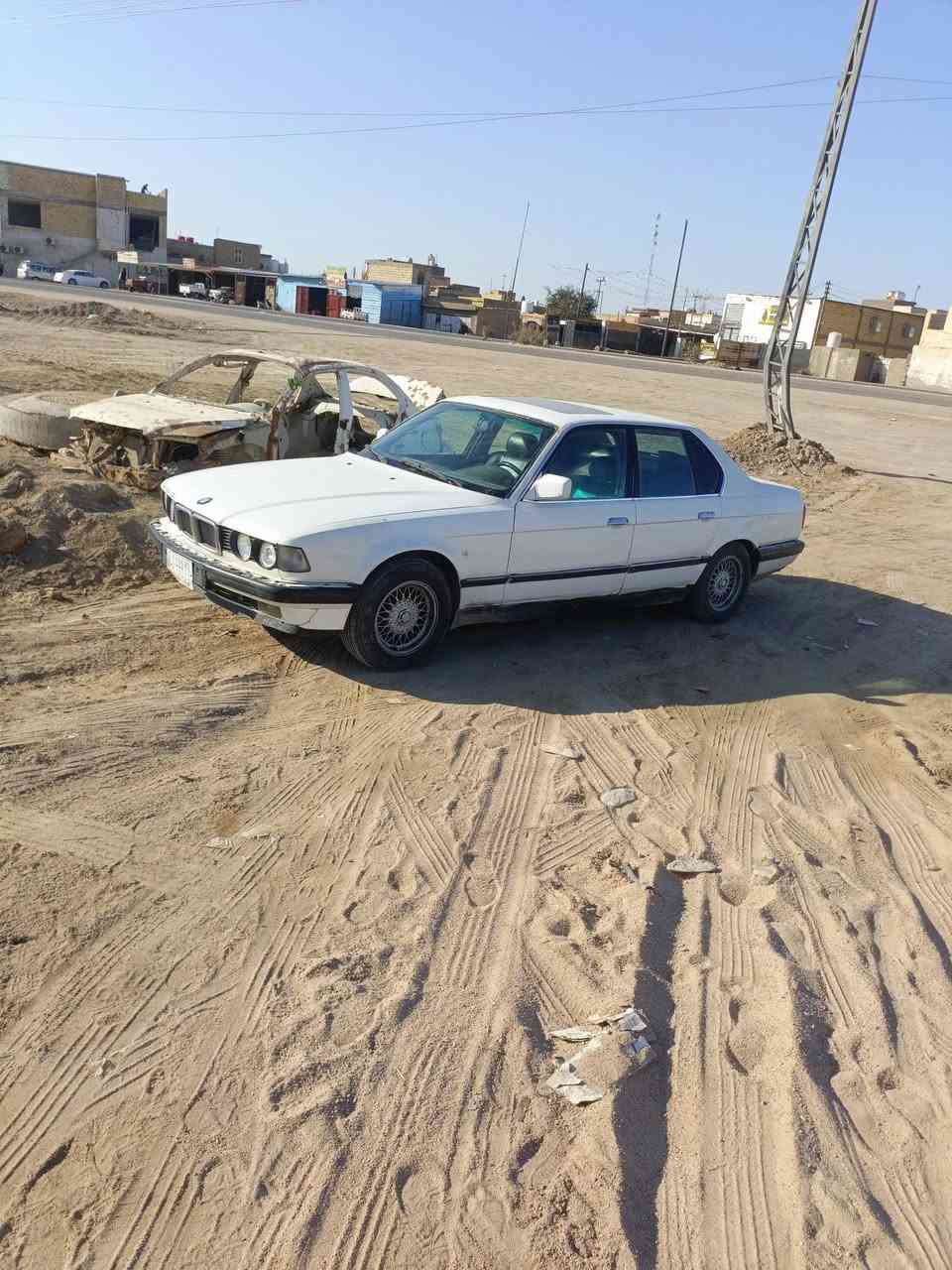 السلام عليكم بيم لبيع حجم 735سياره جاهزه مكينه وكير وحداديه كهربائيات كله شغاله هزه جديده   رقم نكليزي تريد وكاله تريد تحويل ثاني يوم سعره 38بيه مجال عنواني ناصريه ناحيه الفضليه ***********
