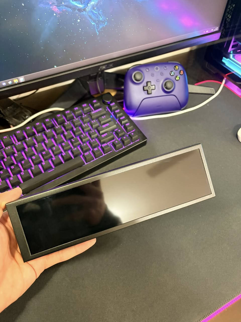 السلام عليكم
شاشة 8.8 انج تتخلى داخل الكيس وخارجه 
مستخدمة استخدام كلش قليل 
السعر 50 الف، يوجد توصيل جميع المحافظات


**إذا كنت صاحب هذا الإعلان وتريد حذفه لأي سبب، رجاءا أرسل رسالة إلى الدعم الفني**