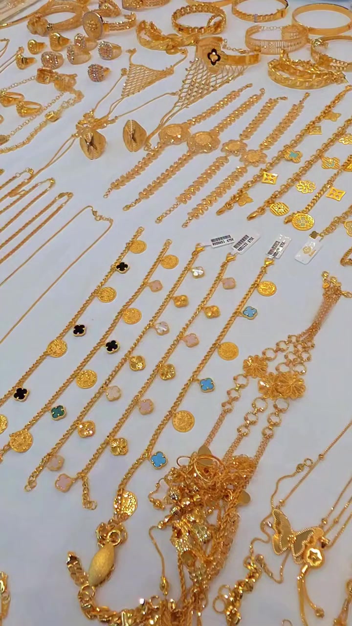 أرقى بضاعة على مستوى العراق 🇮🇶 
تخفيضااااااات تهز الكاع ♥️ مجوهرات مهند العكايشي ♥️


**إذا كنت صاحب هذا الإعلان وتريد حذفه لأي سبب، رجاءا أرسل رسالة إلى الدعم الفني**