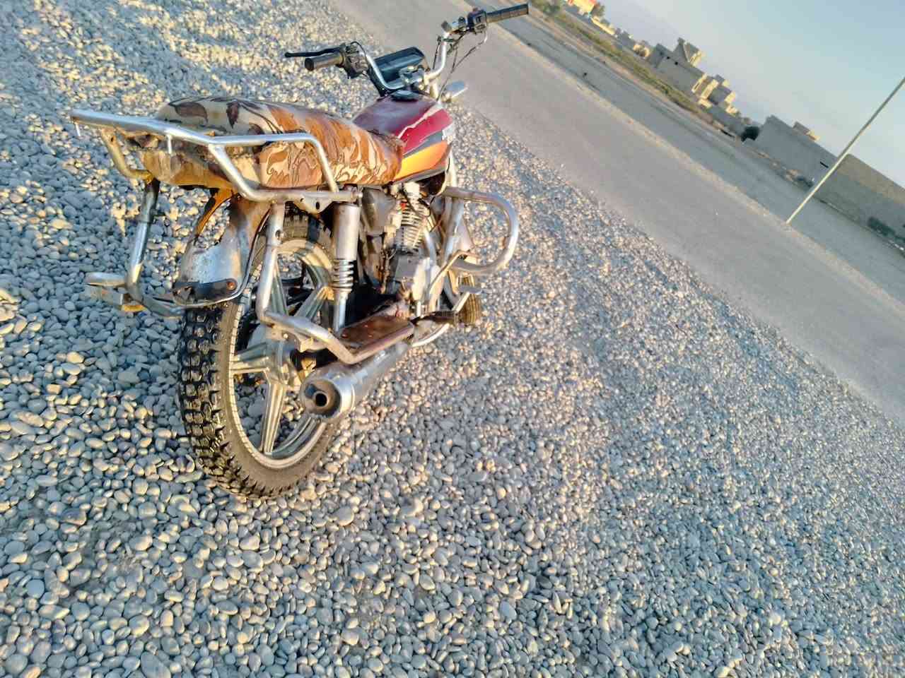 السلام عليكم 
موطور جني ابو الكلة للبيع موديل 2017 
موطور نضيف محرك معمر قبل شهر لا صرف ولا بخار 
واقراص وعينة قبل كم يوم يعني نشاط فول 

السعر 280 وبي مجال للاستفسار الاتصال على الرقم التالي 

***********
