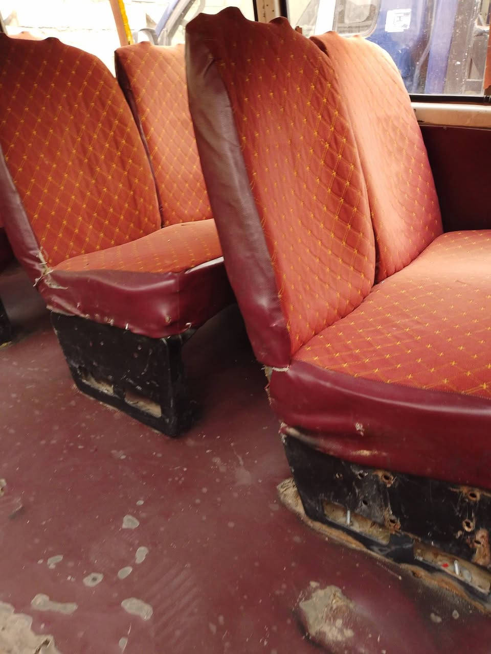 جنبي لبيع موديل 2007 كوم حديد ماندل راعيها كير ومكينه مكفولت رقم الهاتف ***********السعر 18
