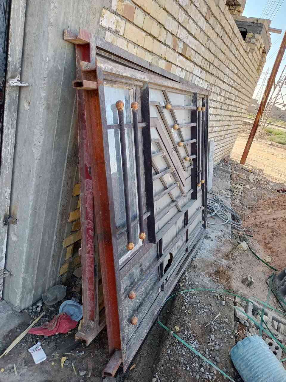السلام عليكم بيبان وشبابيك للبيع  ***********

