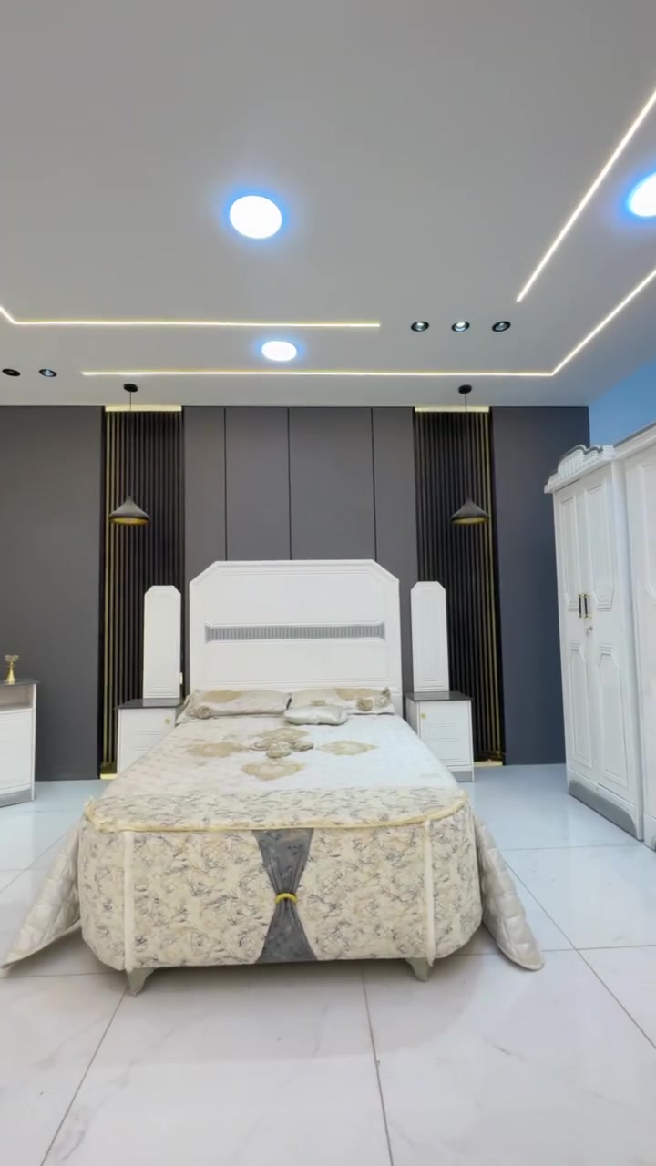 حصرياً الموديل الجديد
السعر مليون و250 دينار فقط 😍

غرفه نجاره قتصاديه 🛌

متكونه من 9 قطع مميزه 

الكنتور ارتفاع 240 طول 320 

مع الزاويه مجموع الطول 4 امتار 

السمك الخارجي للغرفه 5 ملم انديف

والسمك الداخلي 3 ملم معاكس ابيض

سعر الشازلون الخزان 75 الف 

سعر الشازلون المقعد 50 الف 

متوفر توصيل وشد داخل بغداد 😊

متوفر توصيل وشد لكافة محافضات العراق 🇮🇶


**إذا كنت صاحب هذا الإعلان وتريد حذفه لأي سبب، رجاءا أرسل رسالة إلى الدعم الفني**