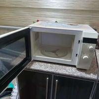 بيع غراض دوشك نفرين فقط وباب حديد ومايكرويف  لاستفسار الاتصال على الرق...