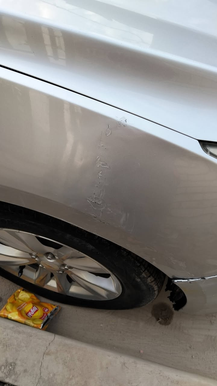 السلام عليكم شوفرليت كروز موديل 13خليجي ماشيه 44الف بدون صبغ ولا تبديل تدفئةتبريد كله شغال السيارة مامتعوبه السعر 85وبيها مجال قليل رقم الهاتف ***********
للعنوان بغداد حي اور
