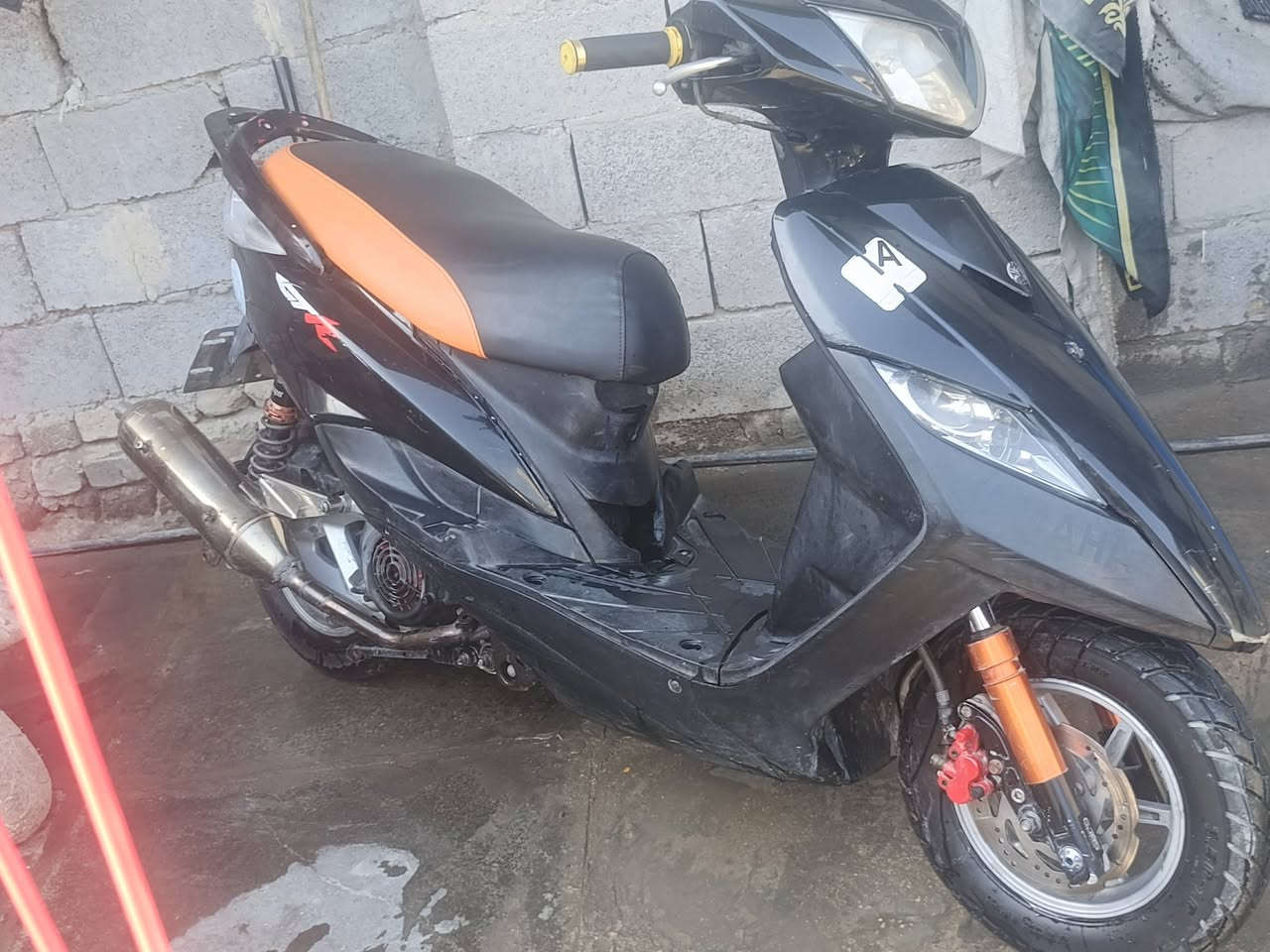 سلام عليكم ثعلب مزودة الدراجة تزويدهة صدر ودبلات خلفية وصالنصة وكلجات وفراك وقطرة واويالة الدراجة مكينة بلادة كفرات وكهربايات عل بلاد شعلة ومعدل الدراجة مابيهة شي نقص للبيع السعر 750 وترهم مراوس هم مكاني بغداد الشعلة ***********
