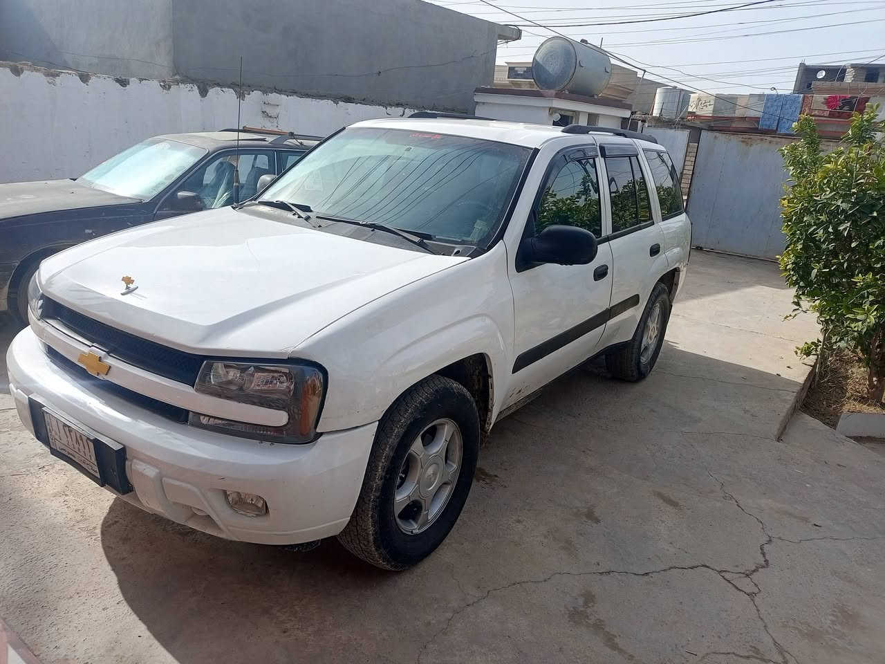 سلام عليكم
بلايزر 2004 رقم صلاح الدين الماني
سياره بلاديه عل وضع شركه  
سياره محرك كير صدر تبريد 
تخم تايرات كلو شرط سياره جاهزه 
ترهم مراوس حسب القناعه اتصال
***********مكان بيجي المزرعه
