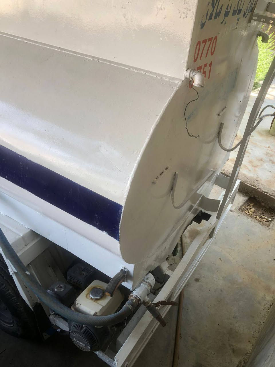 تەنکەری ئاو بۆ فرۆشتن  ماتۆڕی لەسەرە  حازرە بۆ ئیش
نرخی 45 گەڵا و معامەلە..
*********** السليمانية, العراق
