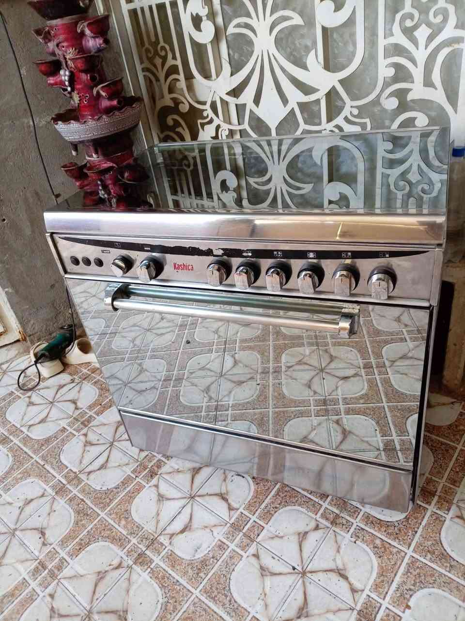 غراض للبيع 
مكلفه بل نشر 
عنوان كوت داموك طشاش 
رقم ***********
