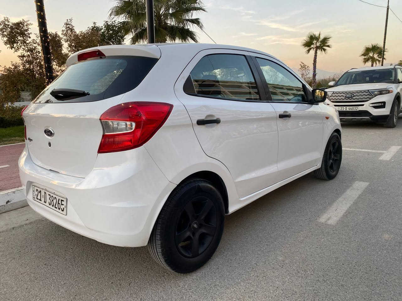 فۆڕت فیگۆ 2018 مواسفات خليجي 
بوياخ دەرگایەکی و نيو چاملخ هه يه و دۆسەكان 
دعمي خفيفي پێشی لای سەکن هه ييه 
دوو شويني سارده كوته 
مە کينە 16 4بەستون مرغوب
86 هه زار كمم رويشتوه

سعر : داوای بکە لە کۆمێنت ڕاستەوخۆ بۆت دێت 🤖

يك دينار مسروفي نيه
تەقەو ڕەقەی نیە سەنەوی و رەقەمی تازەیە
گير+مكينه+ته بريد+كاره بايي+هه موو به شرت
مكينه نه كرايته وه

تکایە ئەگەر موشتەری نیت تەلەفون مەکەن

***********
