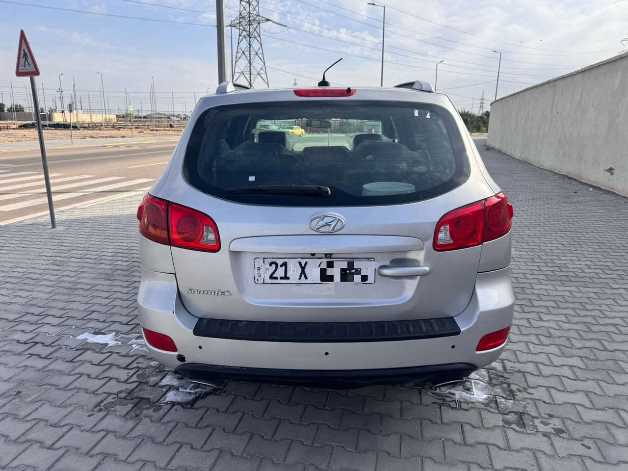 ادوات_ادوات_دخول_جديد
سنتافي كص جنطه 2011 
مكينه بانزين 6سلندرر 
جهاز بدون نقص
العنوان البصره.  السعر ((55))
***********
