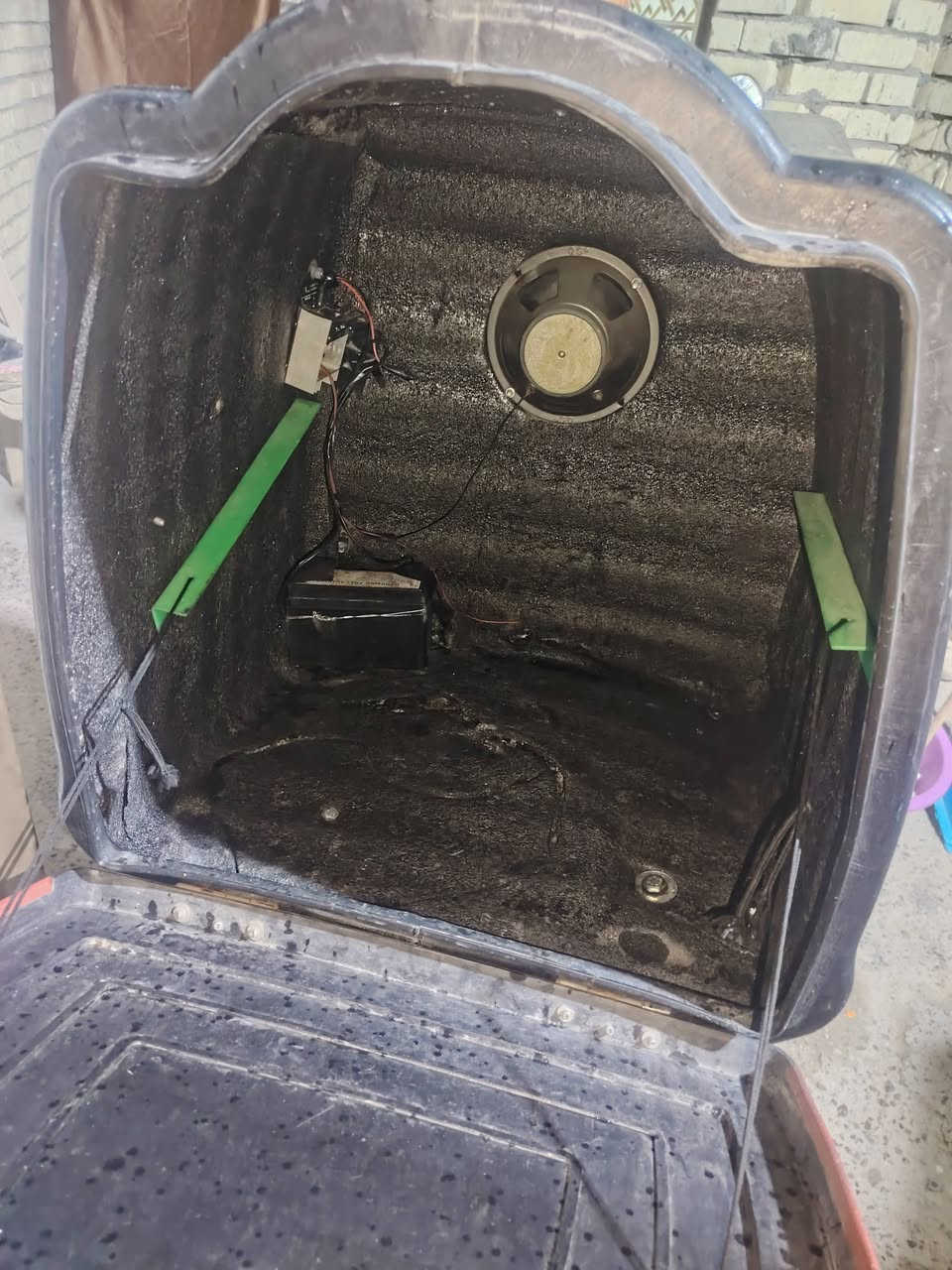 السلام عليكم صندوك دلفري للبيع قيم بالي يرضي الله + سستم دمام كرت وسماعه شغال مكاني بغداد حي الجهاد
***********
