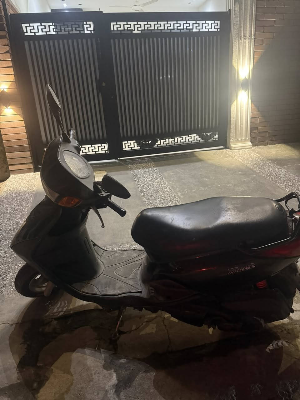 السلام عليكم دراجة اكزز للبيع نضيفه وبسعر مناسب عنوان بغداد الصليخ لل استفسار ***********
