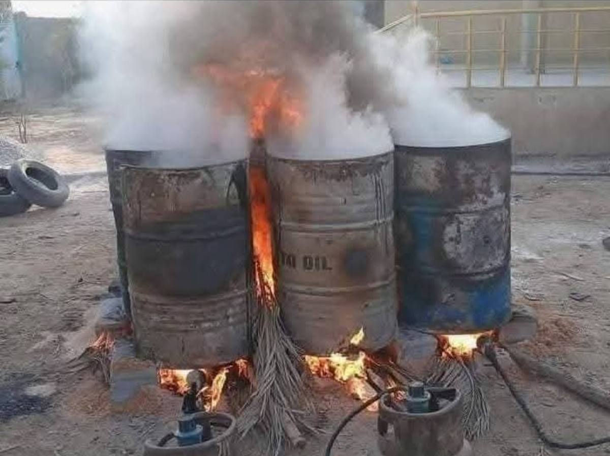 سلام عليكم التجير السطوح ولاساسات وكافه المباني درجه اوله سعر البرميل 75
***********
