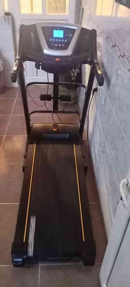 جهاز رياضي جري نضيف جدا
١٥٠ كيلو ألماني
السعر علخاص او الاتصال علرقم *********** #جهاز #اثاث_فاخر #مستخدم #أجهزةمستعملة #كهربائيات #جهازجري #اربيل #موصل #توصيل #اكسبلور #متابعين #الجميع #رياضة #جهازرياضة
