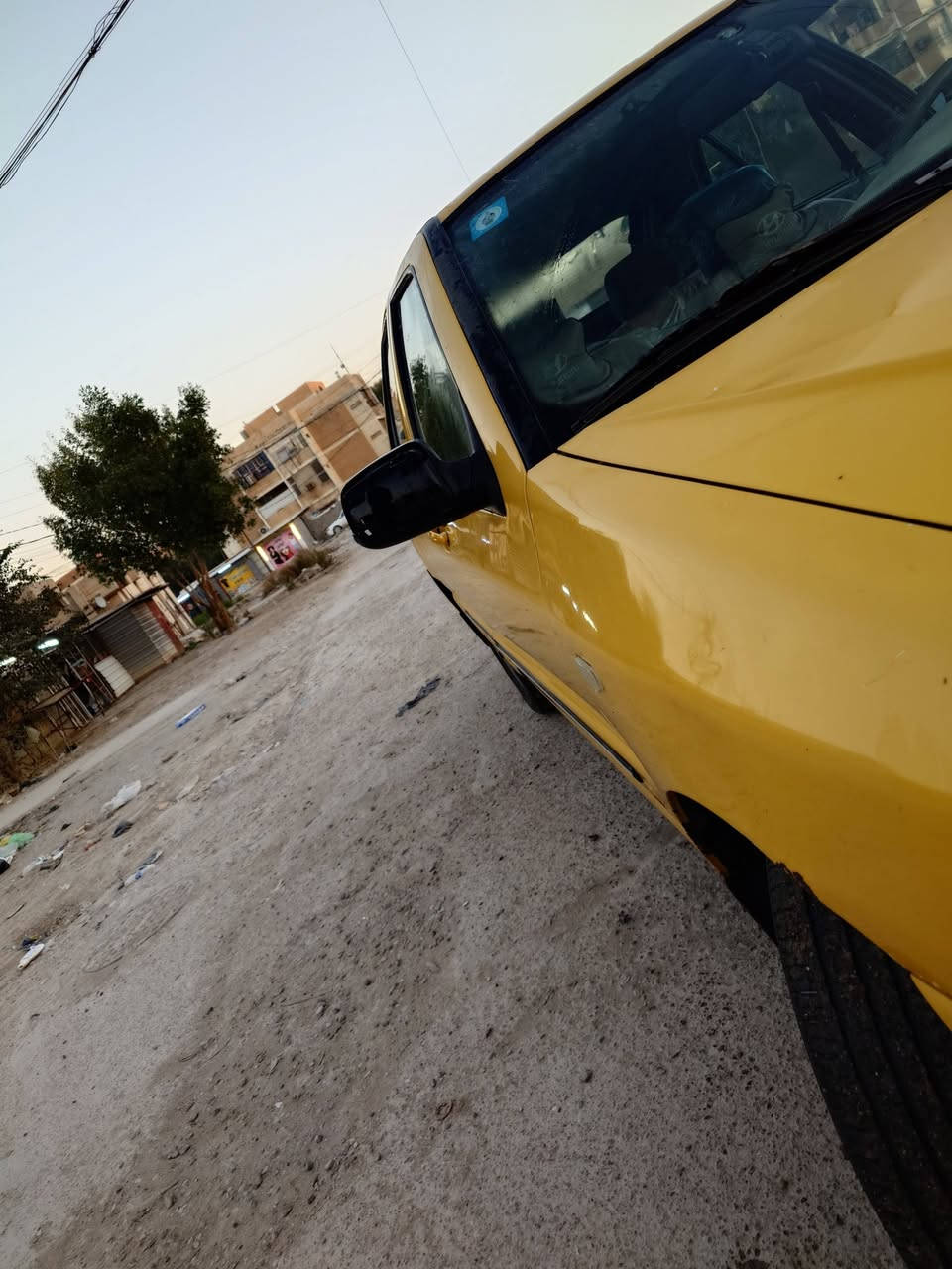 سلام عليكم
شيري كوين 2010
السياره كير و ميكينه مكفولات
كهربائيات كلها شغاله 
تبريد ثلج ❄
مناقصها اي شي كبل للشارع 
السعر 25  وبيها مجال بسيط 
بغداد 
المحموديه 
***********
***********
