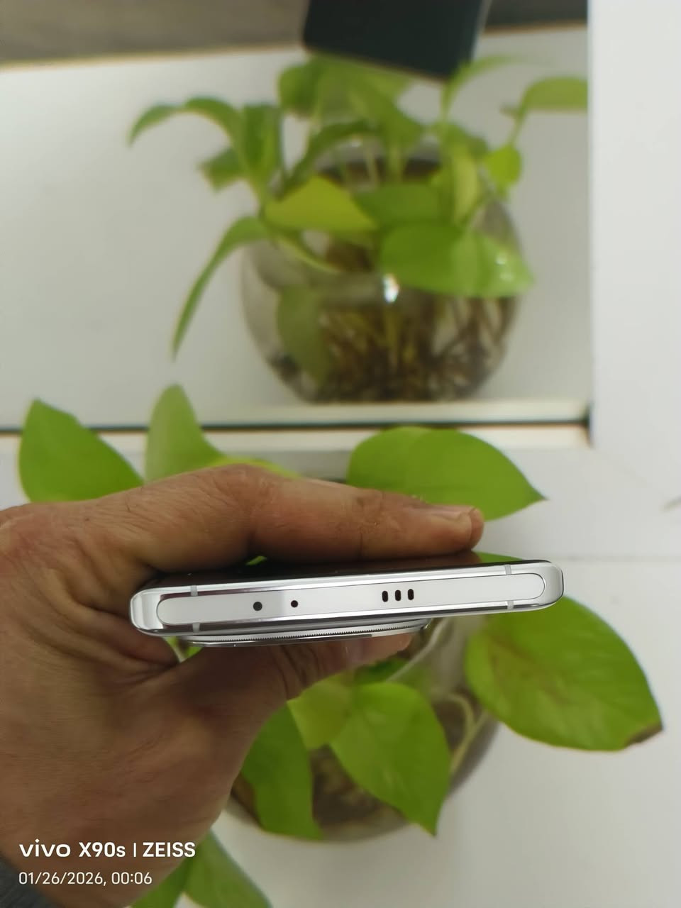 iqoo 12pro china
رام 12
ذاكره 256
بدون ملحقات 
فقد ويا 3  كفر
جهاز وتر بروف 
مواصفات معروفه باليوتيوب 
نسبه النظافه%97
توصيل موجود 
*********** واتس ابب
