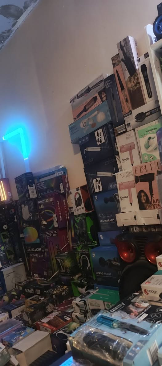 سلام عليكم 
حبايب امزون اوربي 
كلشي بسعر  الي يحب علكيلو او جمله 
او مفرد  الكتروني فقط  كيمنك +متمرد الجديد
+كونفورت +لد فابريس +كومي كلج+ سبيكر ديسكو
 فيرم شركات راقيه  وجديده في العراق التواصل عبر
الواتساب *********** امزون المشاريع
