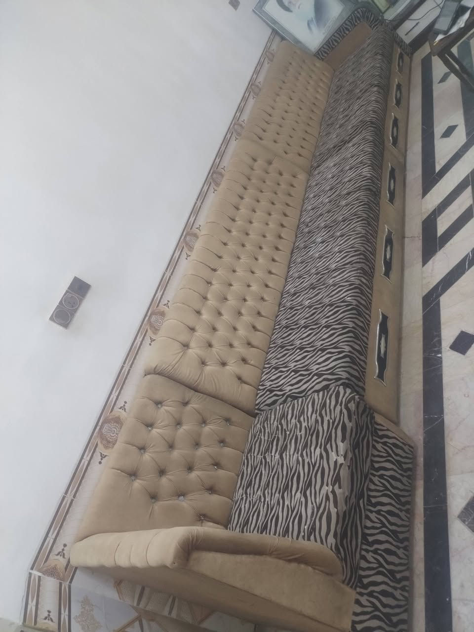 تخم كامل 9قطع نظيف السعر300
ناحية العباسية المكان.. مكلف بالنشر


**إذا كنت صاحب هذا الإعلان وتريد حذفه لأي سبب، رجاءا أرسل رسالة إلى الدعم الفني**