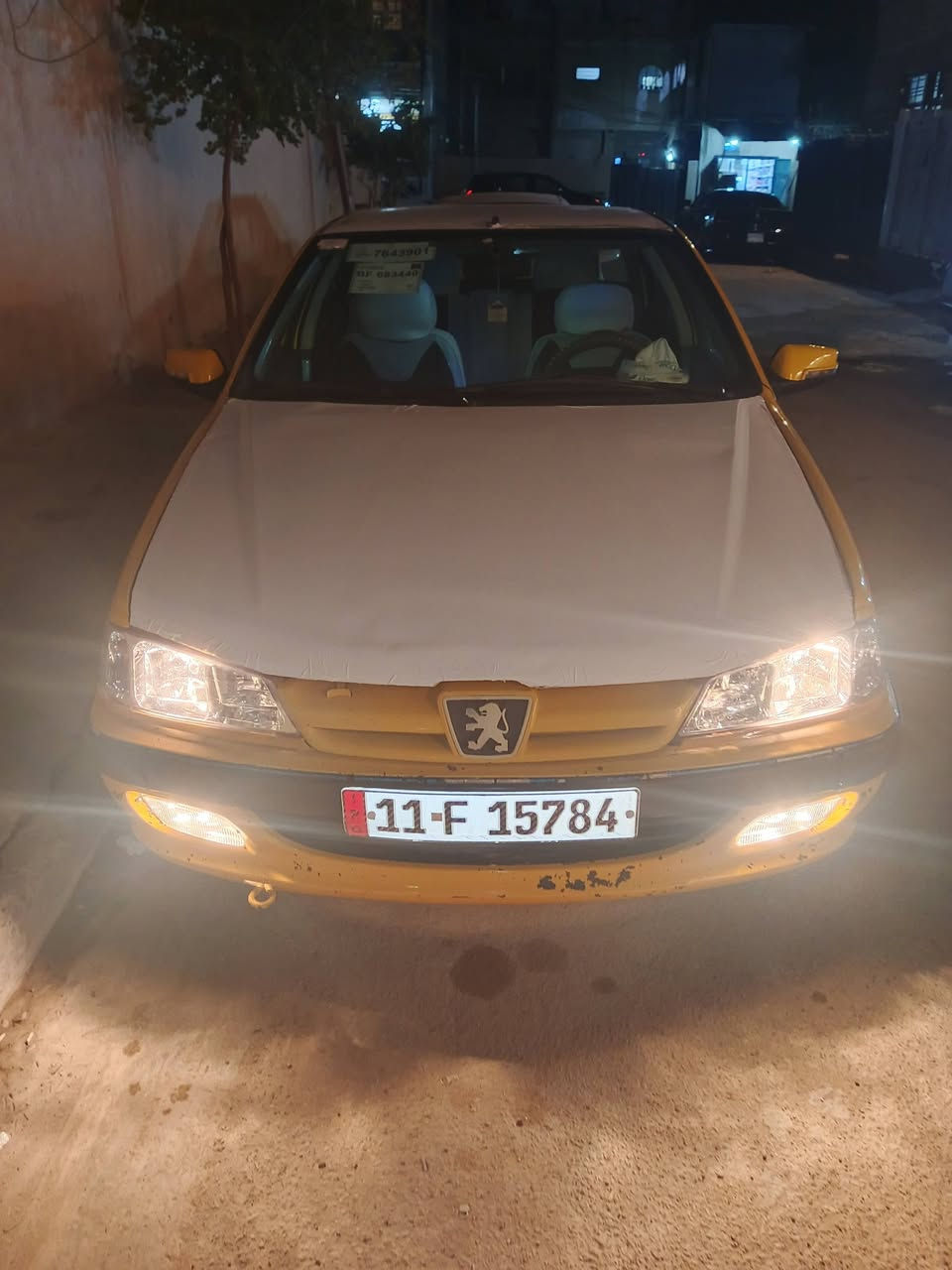 السلام عليكم بيجو بارص موديل ٢٠١٥ سياره باسمي مصفره هيئه وغرامات بيه جاملغ امامي وخلفي صبغ بدون حادث كير مكينه خير من الله وتبريد نقص غاز عارضه ٣٧مكاني بغداد ***********
