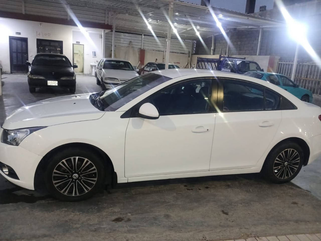 للبيع شفروليت كروزه موديل 2012 رقم بغداد خليجي مكفوله عده راس البنيد بارد صدر جديد تخم تاير كير محرك مكفولات السعر 80 بيه مجال المكان الكرمه الشهابي شراي يتصل ***********
