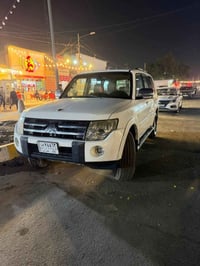 باجيرو للبيع 2008 محرك 3500  مكفوله من  الصبغ بيها ملاحظات بسيطه 07735...