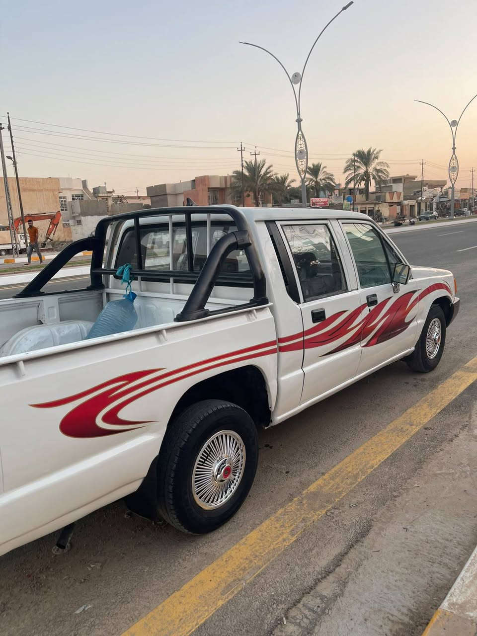 السلام عليكم 
مسيوبوشي بيكم موديل 1994 كير و محرك كامله سيارة جاهزه ما بيهه اي نقص باتري جديد مكينه ونجي بالشرط صدر امامي خلفي كامل بريك جاهز السياره ما بيعه اي نقص سنويه مجدده لل  29
 السعر 45  مكاني ديالى بعقوبة 
***********
