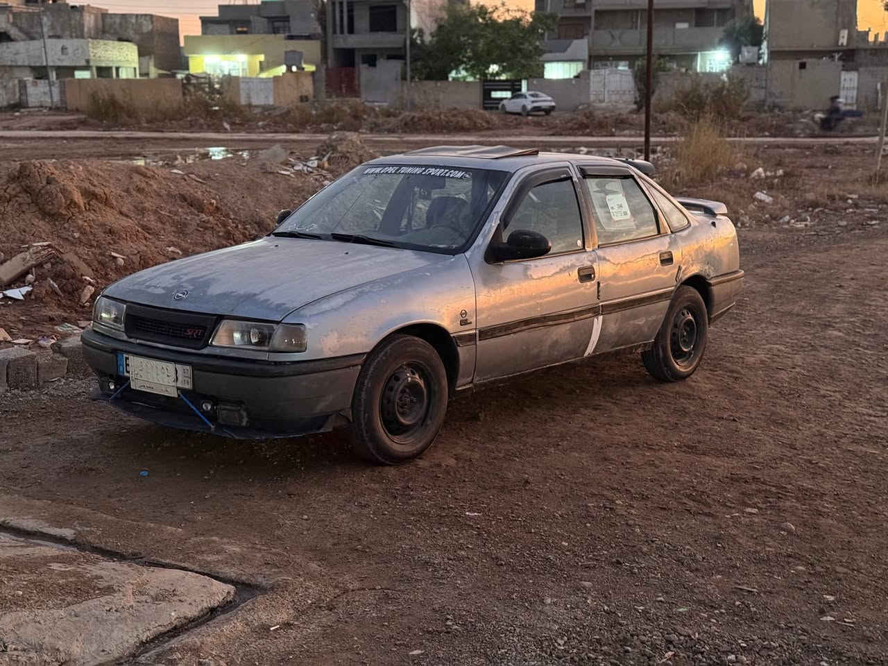 للبيع اوبل فيكترا  موديل 91 سياره جاهزه من كلشي تخم تاير جديد لايت زنون عدسه رقم بغداد سنويه لل28  بأسمي مكاني ديالى الخالص  السعر (35 ) وبيها مجال ***********
