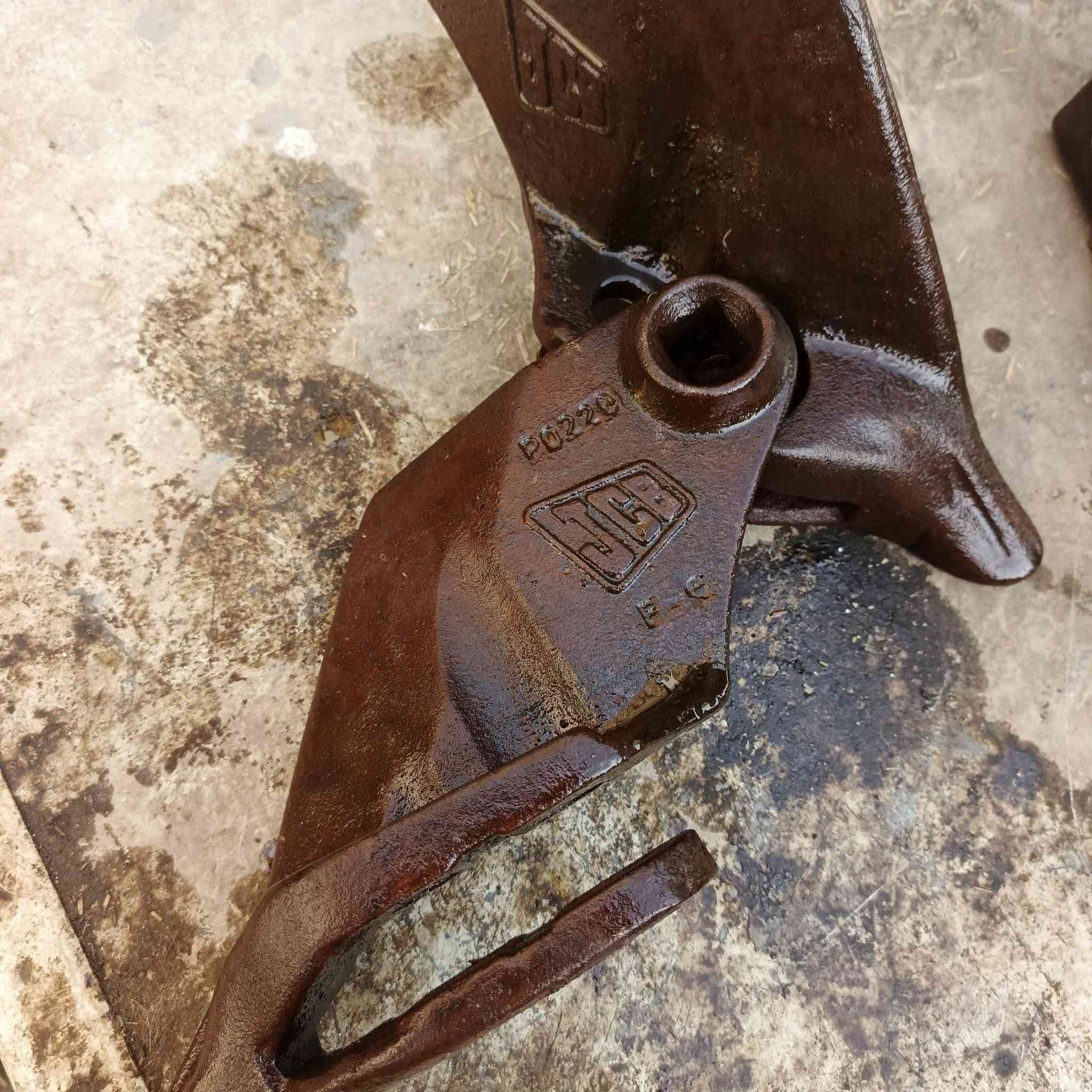 كنترول جي سي بي
وسنون كيلة جي سي بي
مكان بابل المركز
ه‍ ***********
