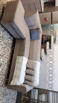 للبيع للإتصال على هذا الرقم 07702930547