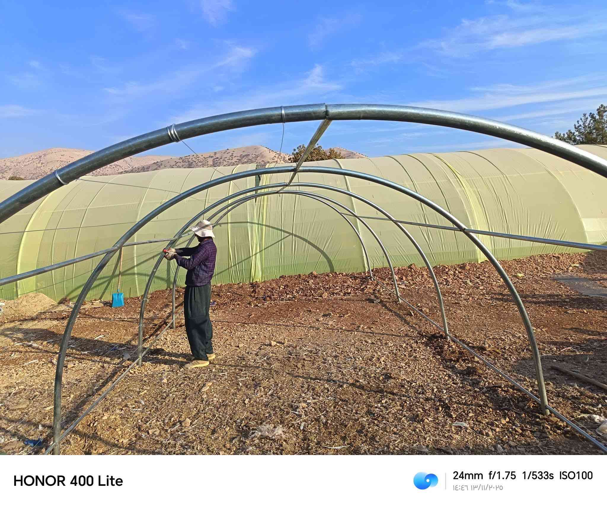 کۆگای ڕێباز تۆربەی بۆفرۆشتنی بەیتی پلاستیکی بچوک قیاسی6متربە3مترونیو نرخی70000هەزارە بێ لایلۆنە نەونیشان چوارقوڕنە گوندی گرجان سەردووسایدی گشتی بەجوملەو مفرەد بەردەستە ژم***********ژم***********گەیاندنیشمان هەیە
