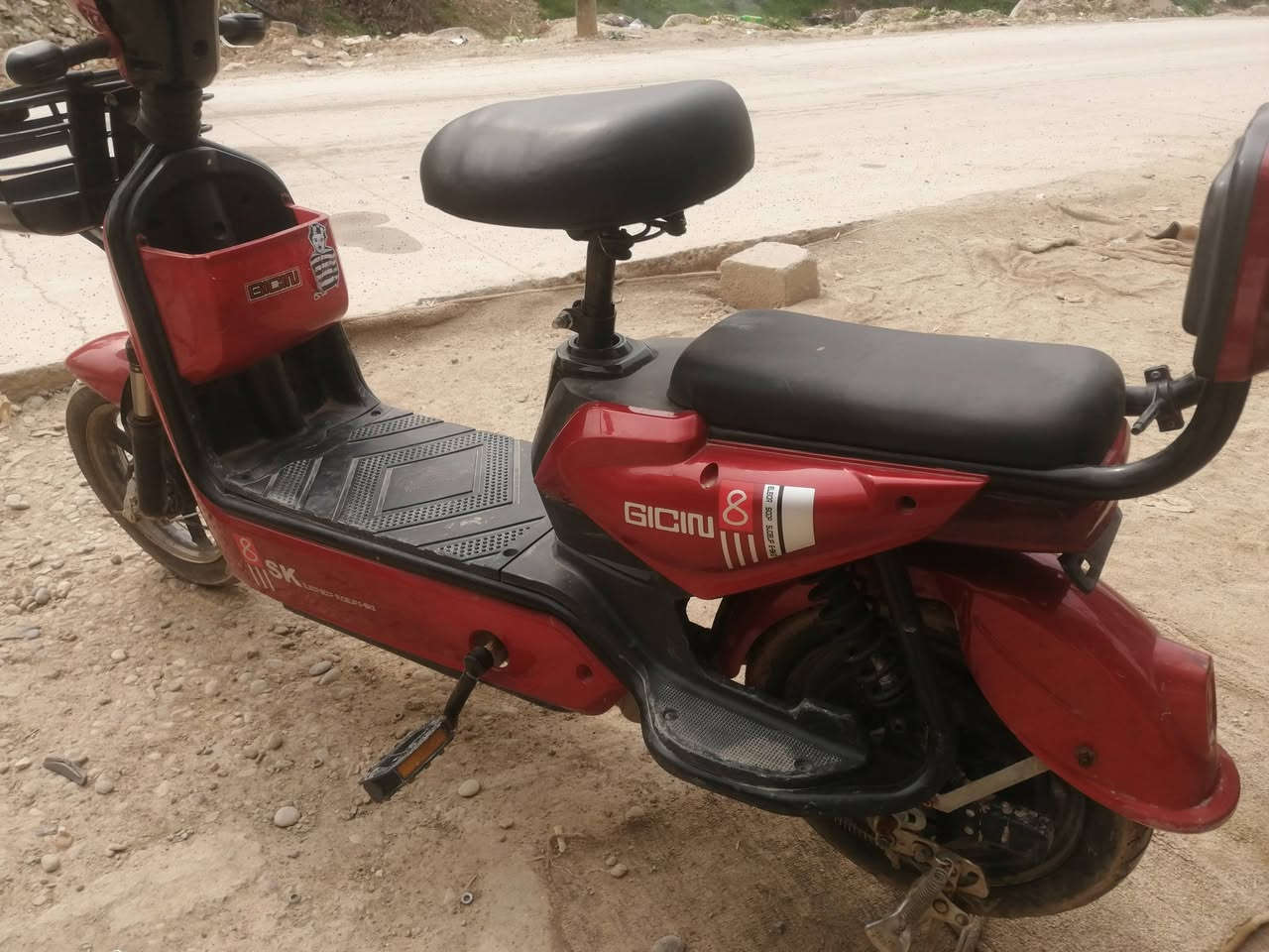 دراجه شحن للبيع اخو جديد كلو شغال بطاريات نظيفه حيل كهربائية شغاله السعر ١٨٠ الف


**إذا كنت صاحب هذا الإعلان وتريد حذفه لأي سبب، رجاءا أرسل رسالة إلى الدعم الفني**