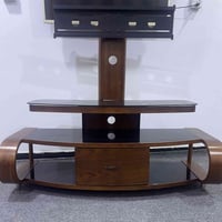 للبيع ميز شاشه نضيف استعمال قليل رقم 07722551392