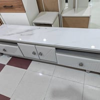 معرض القزاز • الشطره • ميز تلفزيون