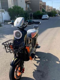 دراجه شحن نوع X900 فول فول مواصفات 5بطاريه كبار جنطه  اناره ليليه كلوب...