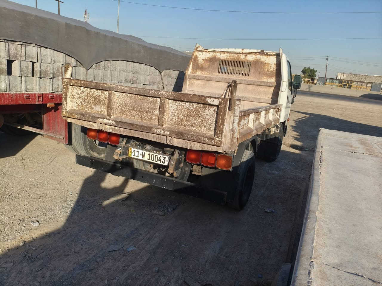 للبيع كنتر هونداي قلاب 2014 محرك 4000رقم نكليزي سنوية ل29 لتفاصيل اتصل على ***********
