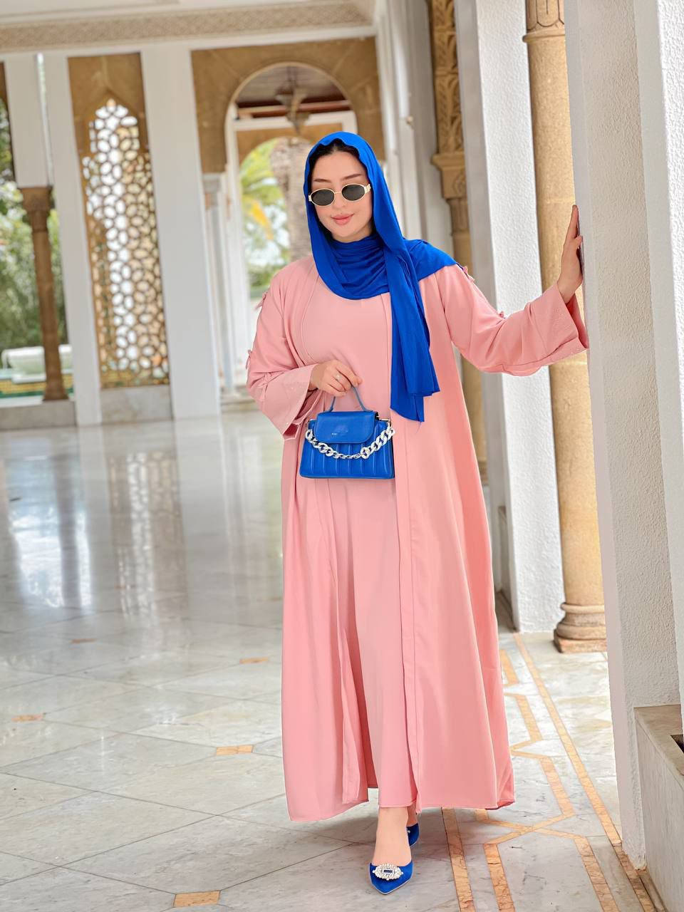 الجديد +الأناقة

🕌 عباية راقية مكونة من قطعتين، تلبسيها للجميع المناسبات مصنوعة بحرفية عالية بأفخم أنواع التوب  ثوب كريب روزا première  
تصميم عصري ولمسات راقية تناسب ذوقك الفاخر. 
✅ليطايL   XL     XXL     XXXL


**إذا كنت صاحب هذا الإعلان وتريد حذفه لأي سبب، رجاءا أرسل رسالة إلى الدعم الفني**