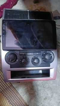 شاشه للبيع جديد مستعمل شي قليل للاستفسار اتصل