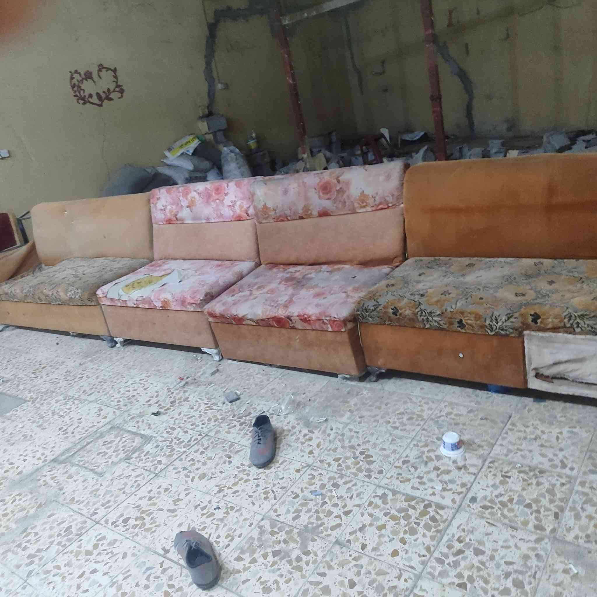 قنفات لعدد 8 للبيع ب150قفل. ‏‪***********‬‏
