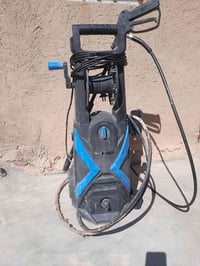 ماكنة غسل • مستعمله قليل • فيها مجال