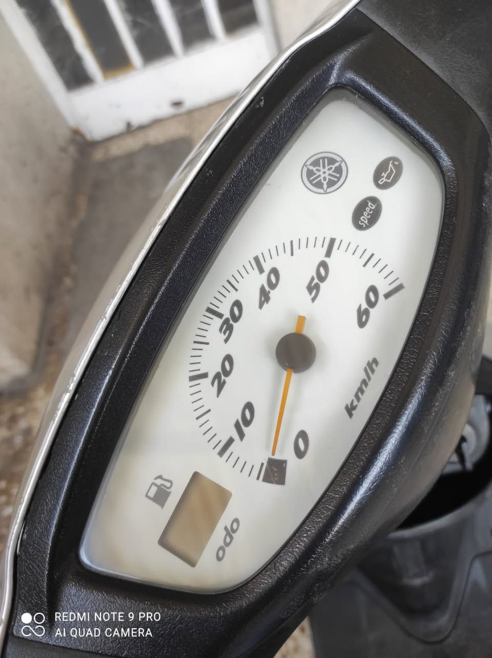 ياالله السلام عليكم للبيع دراجه يماها 60 عصفوريه الدراجه خير من الله كهربائيات كله شغاله هورن اشاير عالي ناصي صطاب لايت كيج سرعه كيج بانزين كله شغال دبل امامي دبل خلفي بريك امامي بريك خلفي قفل ستيرن قفل صندوك قفل اكسل كله كامل مكينه خرسه نكره بكل وقت سلف وهندر شلعه معدل اتخبل فقط بيهه ونه  كلش  خفيفه بلكسل وره 50 تطلع الدراجه عليهه ادامه قبل يومين باتري جديد بنزات امامي خلفي جديد تايرات امامي خلفي جديد دهن شوطين اصلي مالتهه بانزين محسن الدراجه مال جناي وبلعافيه عله الي ياخذهه ملاحظه الدراجه نقصهه فقط ترايش وسعرهن مخصوم من سعر الدراجه واني خادم السعر 250 وبيهه مجال لشراي مكاني بغداد المشتل شارع الحاسبه رقمي *********** متواجد خاص تحياتي للجميع ♥️
